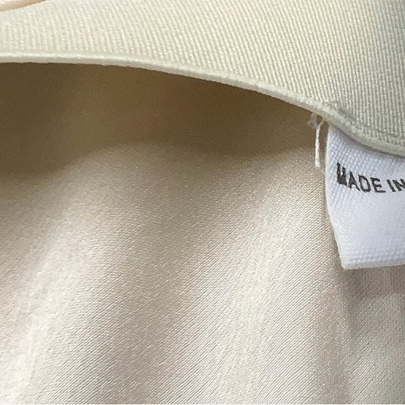 Elegant Cream Midi Skirt Satin - Picture 3 of 3